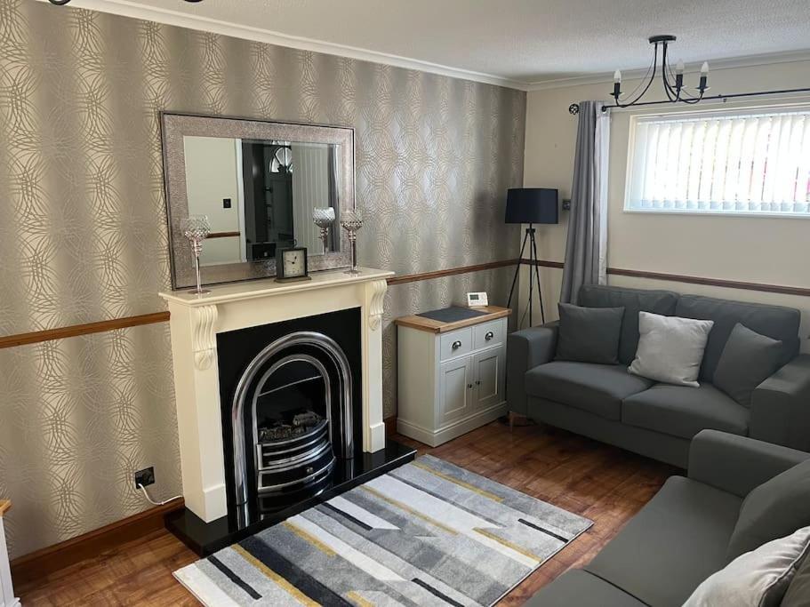 Well Presented 2 Bedroom House Village Holiday Let Strensall Exterior foto